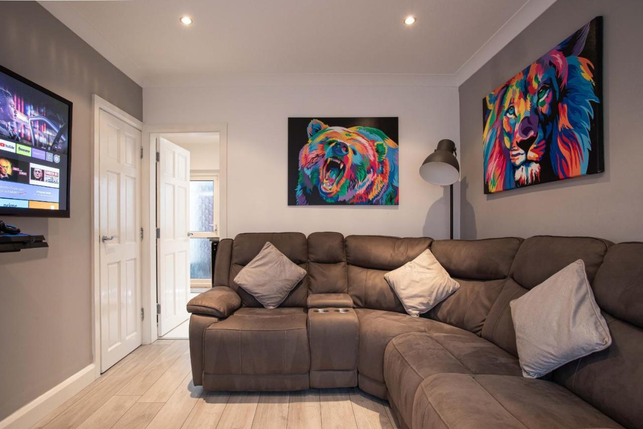 Refurbished Home, 8 Mins To Cc Belfast Exterior foto