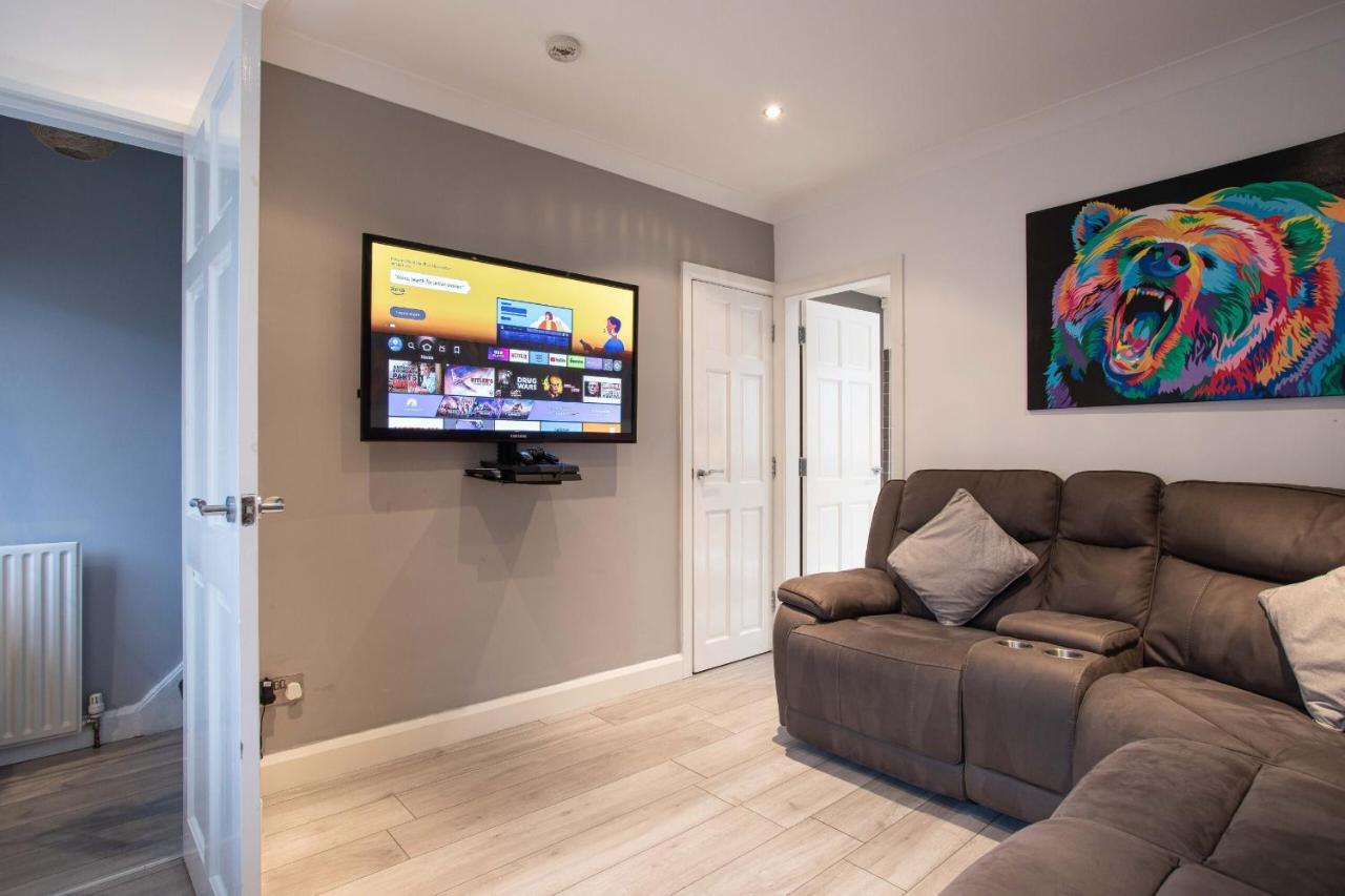 Refurbished Home, 8 Mins To Cc Belfast Exterior foto